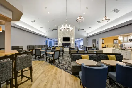 Homewood Suites by Hilton Wilmington/Mayfaire Отели в г. Уилмингтон