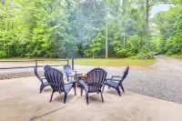 3 Mi to Dtwn! Forest City Haven w/ Furnished Patio - 2-Star
