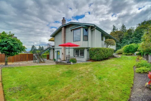 19 マイル トゥ シアトル: ポートオーチャード スタジオ ウィズ ビューズ