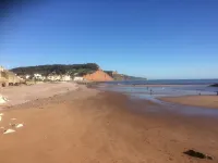 BUTTERCUP COTTAGE  in beautiful Devon countryside. Hotels in Colyton