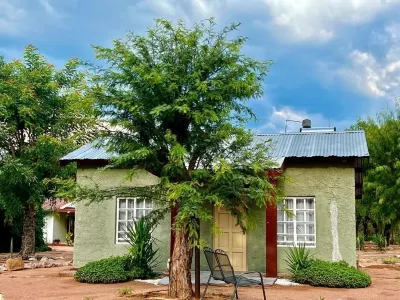 Abenab Lodge & Tours CC فنادق في 