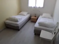 Family home in the Dinard-Dinan-Saint-Malo triangle. Các khách sạn ở Pleslin-Trigavou