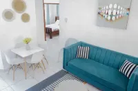 Ebony Home 2 Br Wi-Fi Parking Hot shower