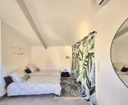 Maison "la Détente" de l'Estef: quiet, swimming pool, pétanque, 2/4 travellers Hotels in Alleins