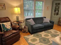Cozy 1 bedroom with fenced in yard,  porch and association lake beach access