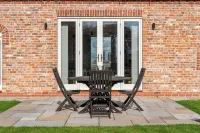 The Roost Barn Conversion in Rural Lincolnshire. Dog Friendly Accommodation! Hotels in Spalding