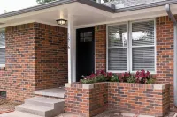 The Crimson Rose - newly renovated! 3 bed/2 bath, walking distance to OU campus
