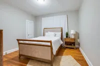 GUEST FAVORITE 3-bed stone cottage home in Murfreesboro close to Nashville