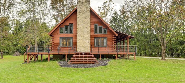 On-site Lake & Gazebo: Cabin in Yellow Springs! Hotels in Greene County