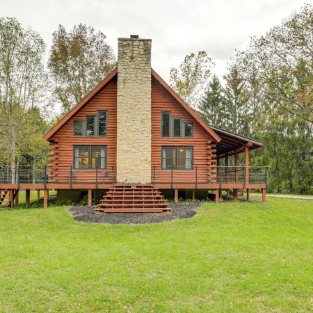 On-site Lake & Gazebo: Cabin in Yellow Springs!