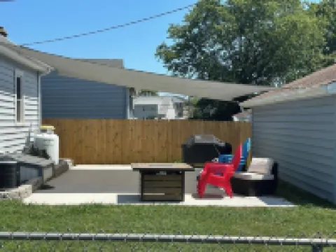 Steps to Sand • 3BR Coastal Gem