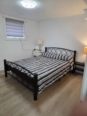 Cozy 3BR Basement in Scarborough – Kitchen & Bath Отели рядом с достопримечательностью «Торонто Ботаникал Гарден»