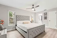 Heated pool.  4-bedroom house. 6.9 miles to honeymoon Beach.