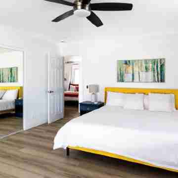 Desert Lux Oasis • All King Beds Rooms