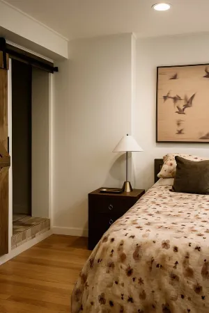 Centerline Creek• Private River Access• Private Hiking Trails• 11 Acres Отели в г. Хайленд