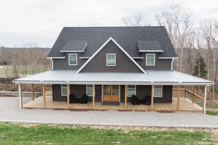 Luxury Retreat near Mammoth Cave! Отели в г. Grayson County