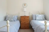 The Bamburgh Bolthole, Village Centre Hotels in Bamburgh