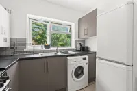 Flat with free parking in Oxford Hotel a