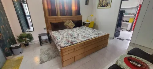 Cosy Garden Cottage with Kitchen & Patio, very close to Mussoorie