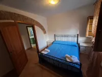 Pomegranate Apartment - farmhouse Podere Travalda Hotels in Pontedera