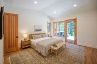 Luxury, Private Suncadia NEW Build, 4 KING SUITES, Bunk Room, Hot tub, Game Room - 4-Star