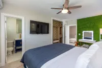 Tropi-Cool 2 Bedroom Apt