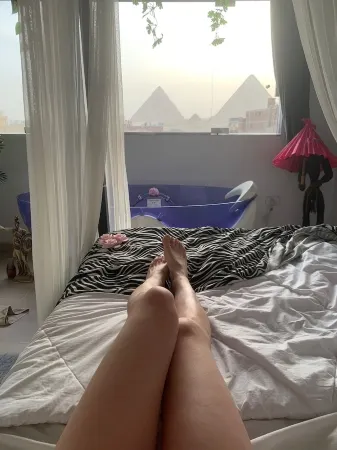 Sweet jacuzzi pyramids view