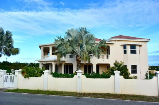 Dream Weaver Villa in RendezVous Bay Hotels in The Valley