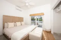 C Breeze 4 Bedroom Home - parking