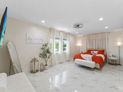 Cozy, Centric, Private & Spacious 1/1 Guest House w/ AC & WiFi in Miami Springs