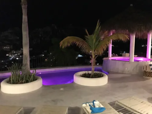 6-bedroom house in the Exclusive Pedregal Cabo. Wi-Fi and full gym, sleeps 12