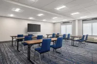 Holiday Inn Express Fayetteville - Fort Bragg