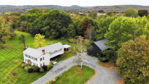Luxurious Estate in Cooperstown, NY -3.2 miles from the Cooperstown Dreams Park