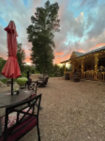 Private Riverfront Hygge Cabin