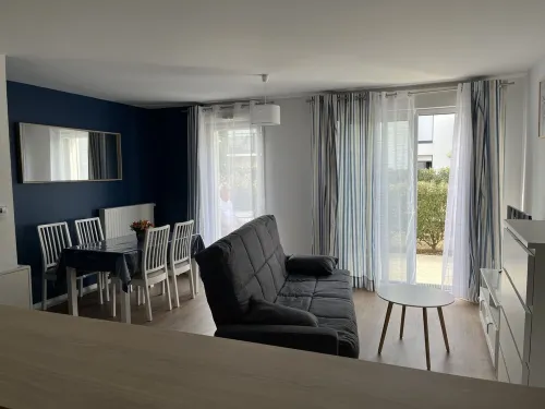 Location Beaux 2 Pièces la Rochelle Hotels in Aytre