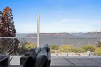 Elysian on the Escarpment with Mountain Views