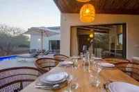 Pillows. Luxury Safari Villa - Kruger National Park