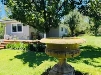 Beautiful 2-bedroom garden cottage in Bowral. Family friendly!