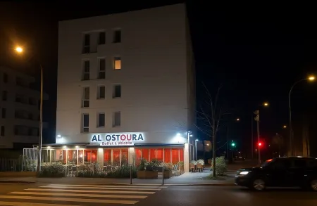 Studio Near LDLC ARENA OL Отели в г. Десин-Шарпьё