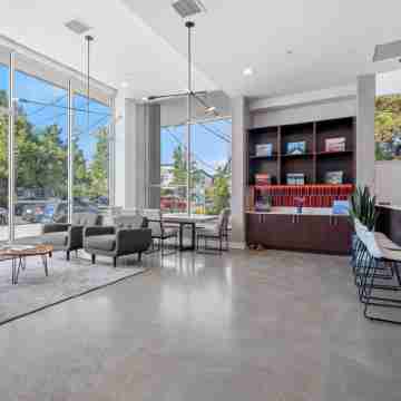 Modern Apartments w/ Rooftop Lounge by Lake Union Others