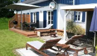 Fräulein Meer - Your vacation home on Rügen: Family vacation for 6 p. + 2 toddlers Hotels in Altefahr