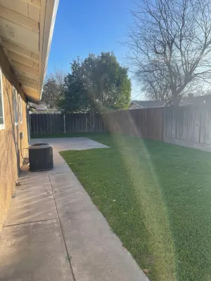 Charming 3-bedroom house with WiFi, AC in Modesto