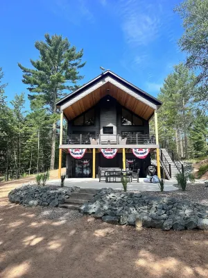 Luxury northwoods lakeside getaway perfect for groups