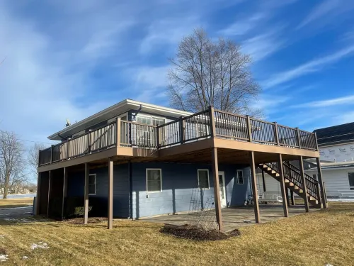 Lake Wawasee Channel Home.  3 Bedrooms, 2.5 Baths.  Sleeps 9.