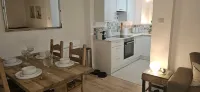 Modern, pet-friendly studio, close to Scotlands best golf courses!