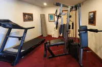 Econo Lodge Lakeshore Hotel a Manistique Township
