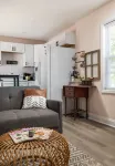 NEW Cozy Bungalow 3 bed/2 bath w/King & pet friendly - Coliseum•GAC•UNCG<5 min