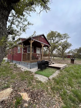 Canyon Lake Cozy Escape - Cabin 3
