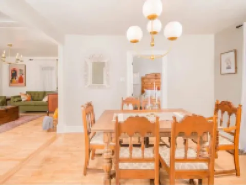 Modern Downtown Living-Appleton Hotels in Appleton