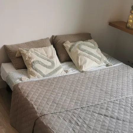 Cosy studio near the Gulf of Juan sea.